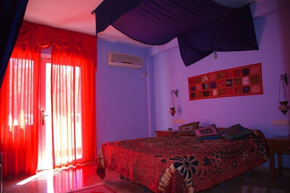 Hotel Tematico Costa Del Sol Торремолинос Экстерьер фото