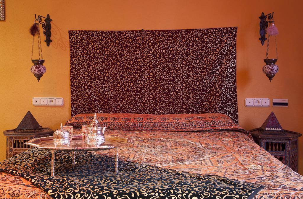 Hotel Tematico Costa Del Sol Торремолинос Экстерьер фото